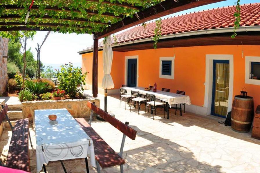 Seaside Secluded Apartments Cove Tvrdni Dolac, Hvar - 4008 Gdinj Buitenkant foto