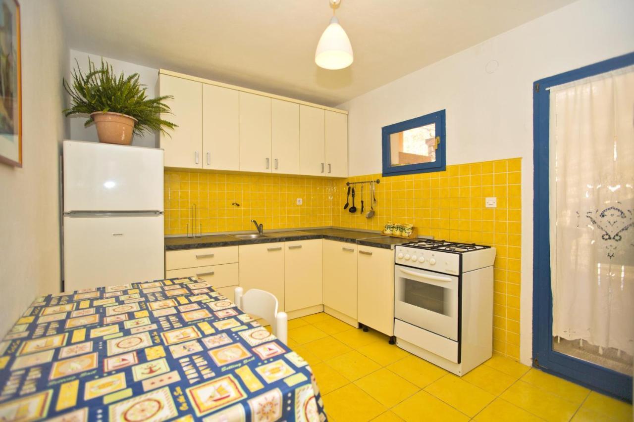 Seaside Secluded Apartments Cove Tvrdni Dolac, Hvar - 4008 Gdinj Buitenkant foto